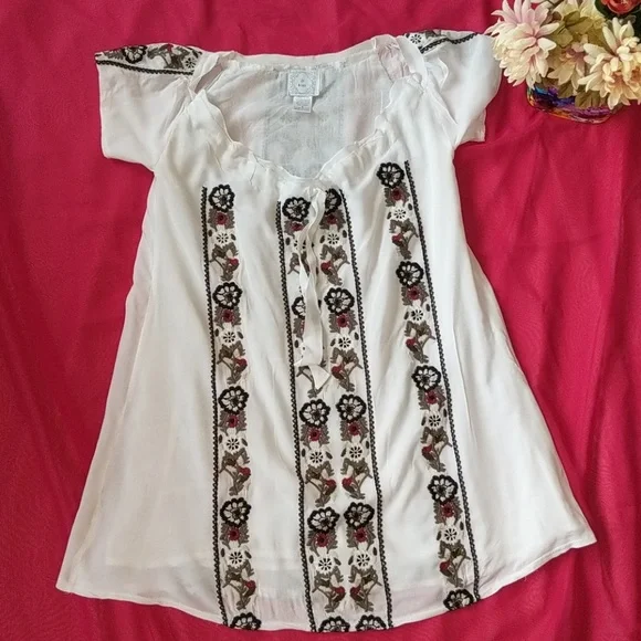 Bizz white peasant top sz Small - Picture 1 of 7